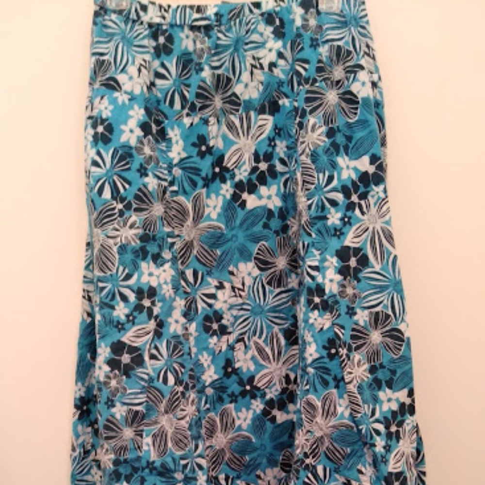 Used White Stag Midi Skirt